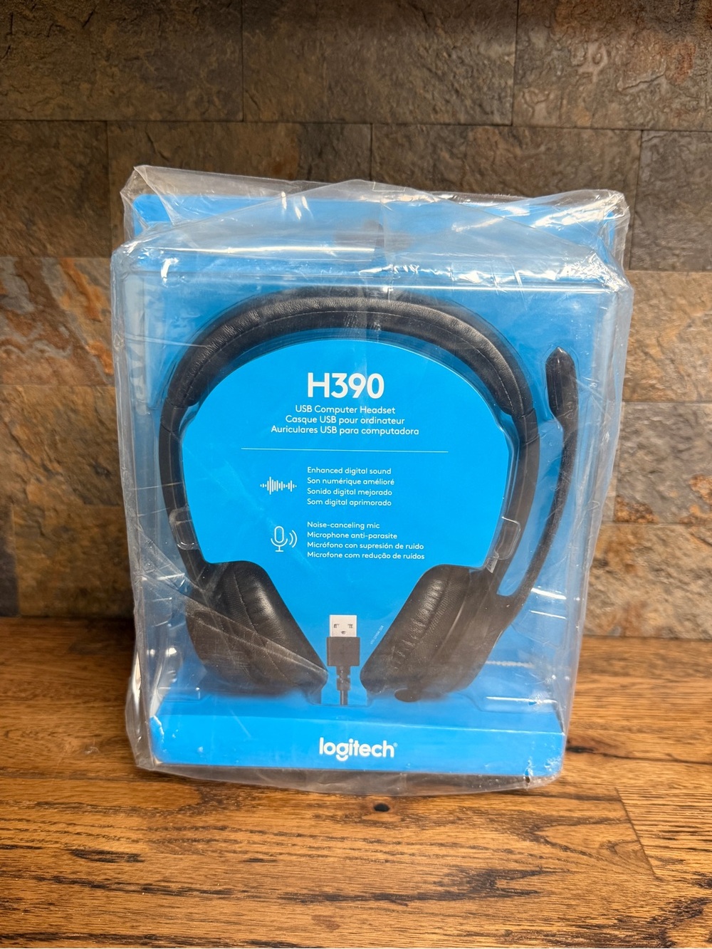 Logitech H390 USB Headset - Black